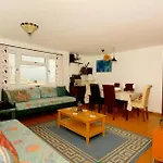 Appartement In *